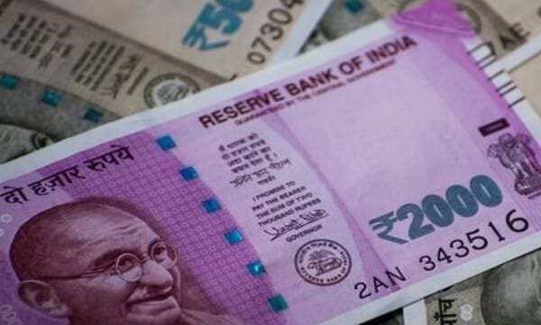 ചൊവ്വാഴ്ച മുതല്‍ ക്യാഷ് ഓണ്‍ ഡെലിവറിയില്‍ 2000 രുപ നോട്ട് സ്വീകരിക്കില്ല; ആമസോണ്‍
