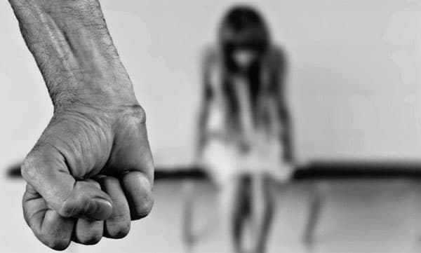 വിവാഹ വാഗ്ദാനം നിരസിച്ചു;  ആശുപത്രിയില്‍ 19 കാരിയെ ബലാത്സംഗം ചെയ്തു