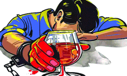 ബിവറേജ് കോര്‍പറേഷന്‍ ഔട്ട്‌ലെറ്റില്‍ വിജിലന്‍സ് പരിശോധന; കണക്കില്‍പ്പെടാത്ത 46,850 രൂപ പിടിച്ചെടുത്തു ; ഒരു എല്‍.ഡി. ക്ലാര്‍ക്കിന്റെ കയ്യില്‍ അധികമായി 15,600 രൂപ 