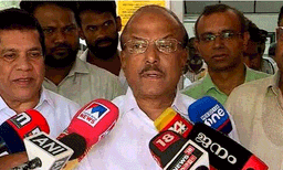 ലോക്‌സഭ;  മൂന്നാം സീറ്റിൽ കണ്ണുനട്ട് മുസ്‌ലിം ലീഗ് ; അധിക സീറ്റിന് അർഹതയുമുണ്ടെന്ന്  പി.കെ കുഞ്ഞാലിക്കുട്ടി
