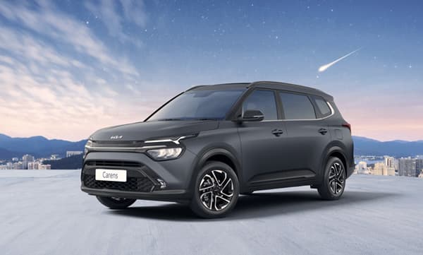 പുതിയ കിയ കാരന്‍സ് എക്‌സ് ലൈന്‍ 18.94 ലക്ഷം രൂപ മുതല്‍