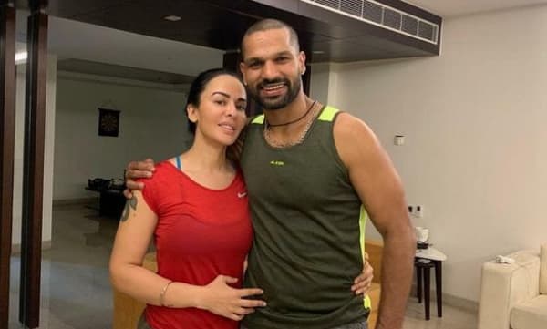 ഭാര്യയില്‍ നിന്നുളള ക്രൂരത; ശിഖര്‍ ധവാന് വിവാഹ മോചനം അനുവദിച്ച് കോടതി  
