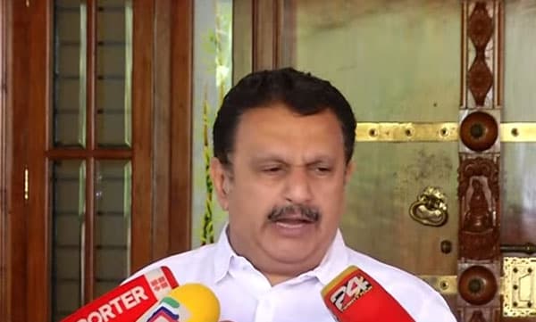 ജിഎസ്ടി അടച്ചുവെങ്കില് വിശദാംശം പുറത്തുവിടണം; മുഖ്യമന്ത്രിയുടെ കുടുംബം സംശയനിഴലില്: കെ.മുരളീധരന്