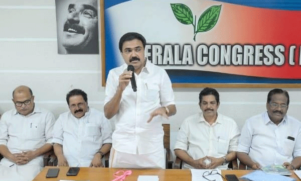 ഇടുക്കിയില്‍ കണ്ണുവെച്ച് കേരളാകോണ്‍ഗ്രസ് ; ജോയിസ് ജോര്‍ജ്ജിന് എല്‍ഡിഎഫ് വീണ്ടും അവസരം നല്‍കുമോ? 