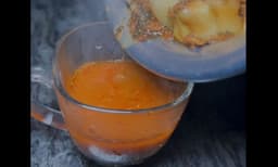  ഇത് വെറും ചായ അല്ല.. മോമോസ് കൊണ്ടൊരു സ്‌പെഷ്യല്‍ ചായ