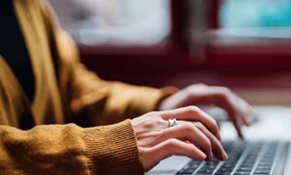  വൈറലായി ഒരു വിദ്യാര്‍ത്ഥിയുടെയും അധ്യാപകന്റെയും ഇമെയില്‍ സന്ദേശങ്ങള്‍