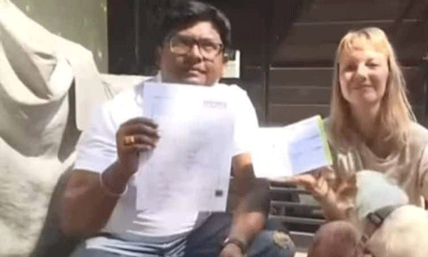  വരാണസിയിലെ തെരുവുനായ ജയ ഇനി നെതർലാൻഡ്‍സിലേക്ക്; പാസ്‍പോർട്ടും വിസയും റെഡി