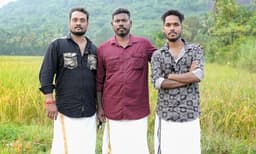 ഓണംകളി പ്രേമികളുടെ ഹരമായി അഴകൊഴുകും ശബരീ..