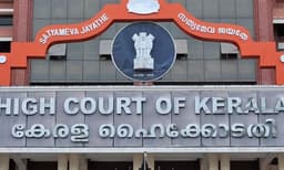 സംസ്ഥാനം വന്‍ സാമ്പത്തിക പ്രതിസന്ധിയിലെന്ന് സര്‍ക്കാര്‍ ; ഹൈക്കോടതിയില്‍ സത്യവാങ്മൂലം
