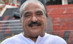 ബാര്‍കോഴ വിവാദത്തില്‍ യുഡിഎഫ് പിന്തുണച്ചില്ലെന്ന് കെ.എം. മാണിയുടെ ആത്മകഥ ;  ആരോപണം ഉന്നയിച്ച ബാര്‍ ഉടമയുടെ വിവാഹം നടത്തിപ്പുകാരായി ഉമ്മന്‍ചാണ്ടിയും രമേശും  മാറുകയായിരുന്നു 