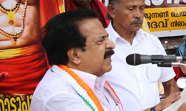 ഗവണ്‍മെന്റിന്റെ തെറ്റായ നടപടിയുടെ ഇര ; കര്‍ഷകരെ സംരക്ഷിക്കാന്‍ ഒരു പരിപാടിയും ഇല്ലെന്ന് രമേശ് ചെന്നിത്തല