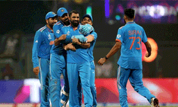 പാണ്ഡ്യയുടെ പരിക്ക് ഇന്ത്യയ്ക്ക് ഗുണമായി ; ആദ്യ മൂന്ന് മത്സരങ്ങളിലും തഴഞ്ഞു, കിട്ടിയ ഏഴു കളിയില്‍  23 വിക്കറ്റുകള്‍ ; തന്നെ സംശയിച്ചവര്‍ക്ക് ഷമിയുടെ ഇതിനേക്കാള്‍ നല്ല മറുപടി അസാധ്യം  