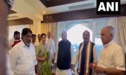 നടി വിജയശാന്തി ബിജെപി വിട്ട് വീണ്ടും കോണ്‍ഗ്രസില്‍
