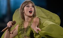 മരണപ്പെട്ട ആരാധികയ്ക്കായി കണ്ണീരോടെ ടെയ്‌ലര്‍ സ്വിഫ്റ്റിന്റെ പാട്ട് 
