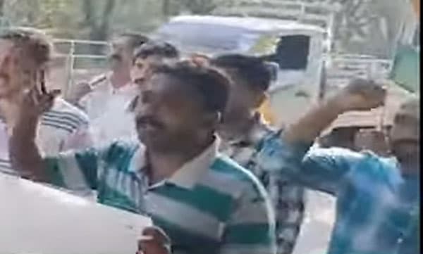 നവകേരള സദസ്സ് പ്രഭാതയോഗത്തിലേക്ക് കെഎസ്ആര്‍ടിസി ജീവനക്കാരുടെ പ്രതിഷേധ മാര്‍ച്ച് 