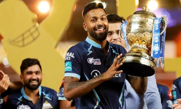  അഭ്യൂഹങ്ങള്‍ക്ക് വിരാമം; ഹാർദ്ദിക് ഗുജറാത്ത് ടൈറ്റൻസിൽ തന്നെ