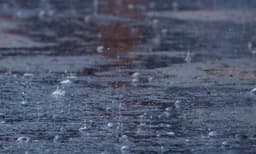   ബംഗാള്‍ ഉള്‍ക്കടലില്‍ ചുഴലിക്കാറ്റും ചക്രവാതചുഴിയും; സംസ്ഥാനത്ത് മഴ ശക്തമാകും 
