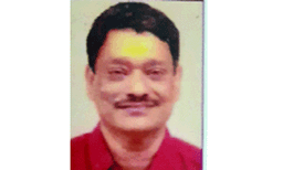 ക്ഷേത്രത്തുകളത്തില്‍ കുളിക്കാനിറങ്ങിയ പേരകുട്ടികള്‍ മുങ്ങിത്താണു ; പിതാവ് മക്കളെ രണ്ടുപേരെയും രക്ഷപ്പെടുത്തി ; രക്ഷിക്കാന്‍ ചാടിയ 70 കാരന്‍ ആദ്യം ചാടിയ മുത്തച്ഛന്‍ മുങ്ങി മരിച്ചു 