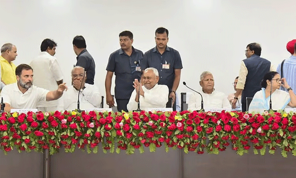 മമതയും നിതീഷും അഖിലേഷും യോഗത്തില്‍ പങ്കെടുക്കില്ല ; നാളെ ചേരാനിരുന്ന ഇൻഡ്യ മുന്നണി യോഗം മാറ്റി


