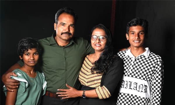 അനന്തലാലും കുടുംബവും