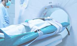 സ്‌കാനിങ്ങിനിടയില്‍ രഹസ്യമായി സൂക്ഷിച്ചുവച്ച തോക്ക് പൊട്ടി: സ്ത്രീക്ക് പരുക്ക് 