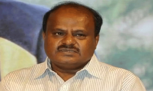  50 എംഎല്‍എമാരുടെ പിന്തുണയുള്ള ഒരു മന്ത്രി ബിജെപിയിലേക്ക് ; കര്‍ണാടകയിലെ മന്ത്രിസഭ ഉടന്‍ വീഴുമെന്ന് കുമാരസ്വാമി