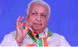 സംസ്ഥാനത്തിന്റെ സാമ്പത്തീക പ്രതിസന്ധിക്ക് കാരണം സര്‍ക്കാര്‍ ; നവകേരള സദസ്സ് എന്തിനുവേണ്ടിയെന്ന് ഗവര്‍ണര്‍