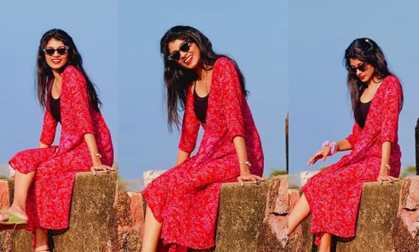 photo-www.instagram.com/shruthi_rajanikanth/