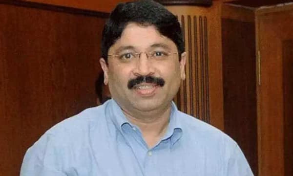 ഇംഗ്‌ളീഷ് പഠിച്ചവര്‍ക്ക് ഐടി കമ്പനികളില്‍ ജോലി ; ഹിന്ദി പഠിച്ചവര്‍ കക്കൂസ് കഴുകുന്നു ; ദയാനിധി മാരന്റെ പഴയവീഡിയോ
