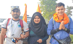 മുംബൈയില്‍ നിന്നും രാമക്ഷേത്രത്തിലേക്ക് കാല്‍നടയായി മുസ്‌ളീം യുവതി ; സഞ്ചരിക്കുന്നത് രണ്ടു കൂട്ടുകാര്‍ക്കൊപ്പം 1,425 കി.മീ.