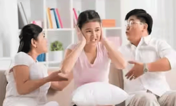  മുത്തശ്ശിയുടെ പേരിലുള്ള അപ്പാർട്ട്മെൻറ് വില്‍ക്കണമെന്ന ആവശ്യവുമായി യുവതി