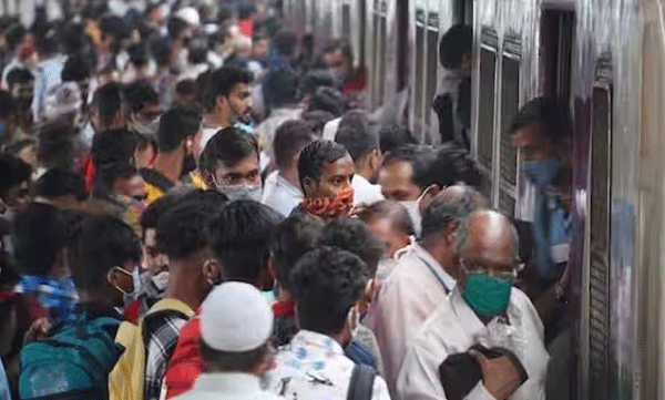  ആഗ്രയില്‍ വച്ച്   കോവിഡ് സ്ഥിരീകരിച്ചു; ഫോണ്‍ ഓഫാക്കി മലയാളി മുങ്ങി