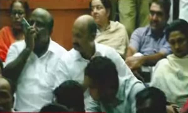 പാലാരിവട്ടം സ്‌റ്റേഷന്‍ ഉപരോധം: കോണ്‍ഗ്രസ് നേതാക്കള്‍ക്കെതിരെ കലാപാഹ്വാനത്തിന് കേസ്