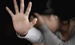 പ്രൊഫസറുടെ ഉപദ്രവം സഹിക്കാനാവുന്നില്ല;  അഞ്ഞൂറോളം വിദ്യാര്‍ത്ഥിനികള്‍ മുഖ്യമന്ത്രിക്ക് കത്തയച്ചു