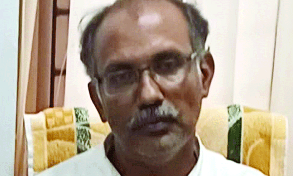 താല്‍കാലിക അധ്യാപകനു കരാര്‍ പുതുക്കി നല്‍കുന്നതിനും പി.എച്ച്ഡി. പ്രവേശനം ശരിയാക്കി നല്‍കുന്നതിനും കൈക്കൂലി; 20,000 വാങ്ങിയ കേന്ദ്ര സര്‍വകലാശാല പ്രൊഫസര്‍ അറസ്റ്റില്‍