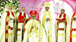 മാര് റാഫേല് തട്ടിലിന്റെ സ്ഥാനാരോഹണം,..ലളിതം...ഭക്തിനിര്ഭരം