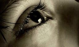 
പീഡനത്തിരയായ പെണ്‍കുട്ടിയ്ക്ക് രണ്ട് വിരല്‍ പരിശോധന: നഷ്ടപരിഹാരമായി ഡോക്ടര്‍മാര്‍ അഞ്ച് ലക്ഷം രൂപ നല്‍കണമെന്ന് കോടതി 




