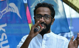 മഹാരാജാസിലെ സംഘർഷം; എസ്എഫ്ഐയുടെ ആക്രമണം നേരിട്ട ആരെങ്കിലും തിരിച്ചടിച്ചതാവാമെന്ന് അലോഷ്യസ് സേവിയർ
