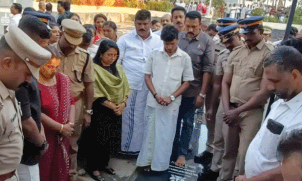 സ്വത്ത് തട്ടിയെടുത്ത ശേഷം മക്കള്‍ ഉപേക്ഷിച്ച് പോയ വയോധിക ; അവസാന സമയത്ത് തുണയായത് നാട്ടുകാര്‍ ; സംസ്‌കാരം കലക്ടറുടെ സാന്നിധ്യത്തില്‍ ഒരു നാട് മുഴുവന്‍ കൈകോര്‍ത്ത് നടത്തി