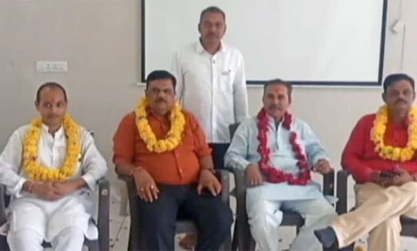 ബില്‍ക്കിസ് ബാനു കേസ്: പ്രതികള്‍ ഗുജറാത്ത് ജയിലില്‍ കീഴടങ്ങി