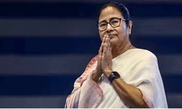 വാഹനാപകടത്തിൽ പശ്ചിമ ബം​ഗാൾ മുഖ്യമന്ത്രി മമത ബാനർജിക്ക്  പരിക്ക്