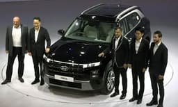 ക്രെറ്റ ഇവി ഇപ്പോള്‍ പരീക്ഷണഘട്ടത്തില്‍ ;  ക്യാമറ കണ്ണുകളില്‍ പതിഞ്ഞ് പരീക്ഷണയോട്ടച്ചിത്രങ്ങള്‍
