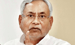 രാവിലെ മഹാസഖ്യം, വൈകിട്ട് എന്‍ഡിഎ, ഒമ്പതാം സത്യപ്രതിജ്ഞ; ''അതിവേഗം, ബഹുദൂരം'' മുദ്രാവാക്യം കൊണ്ടുവന്നത് ഉമ്മന്‍ചാണ്ടി ; രാഷ്ട്രീയത്തില്‍ അത് നടപ്പിലാക്കിയത് നിതീഷ്‌കുമാര്‍