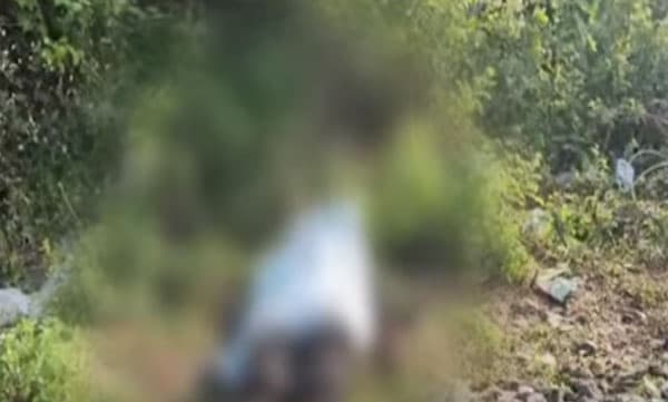 കാസര്‍ഗോഡ് പള്ളത്ത് രണ്ട് യുവാക്കള്‍ റെയില്‍വേ ട്രാക്കിനു സമീപം മരിച്ചനിലയില്‍