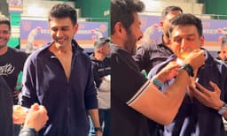 നോ ഷുഗര്‍ ഡയറ്റ്; ഒരു വര്‍ഷത്തിന് ശേഷം മധുരം നുണഞ്ഞ് കാര്‍ത്തിക് ആര്യന്‍; വീഡിയോ
