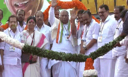 കോൺഗ്രസ് അധ്യക്ഷൻ മല്ലികാർജുൻ ഖർഗെ കേന്ദ്ര സർക്കാരിനെതിരെ രൂക്ഷ വിമർശനവുമായി  രംഗത്ത്