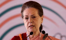 സ്വന്തം മേല്‍വിലാസമായിരുന്ന മണ്ഡലങ്ങളില്‍ നിന്നും പാലായനം ചെയ്ത് ഗാന്ധികുടുംബം, റായ്ബറേലി ഉറപ്പല്ല, രാഹുലിന് പിന്നാലെ സോണിയയും, ഇനി രാജ്യസഭാസീറ്റ്