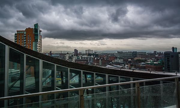 വാടക വീടിനെക്കാര്‍ ലാഭം ആഡംബര റിസോര്‍ട്ട്: വിചിത്ര വാദവുമായി യുവാവ് 

