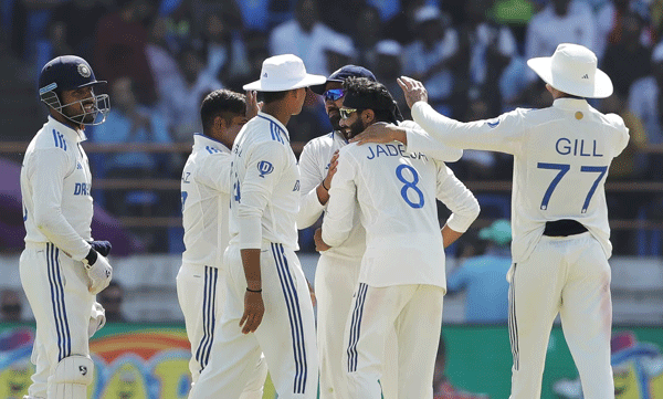 രാജ്കോട്ടില്‍ ഇംഗ്ലണ്ടിനെ കറക്കി വീഴ്ത്തി; റെക്കോര്‍ഡ് വിജയത്തോടെ മൂന്നാം ടെസ്റ്റ് ഇന്ത്യയ്ക്ക് സ്വന്തം
