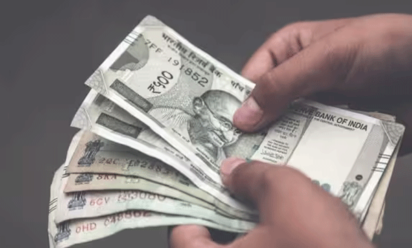 സംസ്ഥാന സർക്കാർ ജീവനക്കാരിൽ ഒരു വിഭാഗത്തിന് ഒന്നാം തിയതി ശമ്പളം മുടങ്ങി